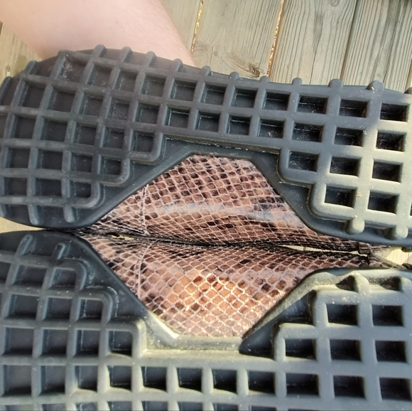 Rockport Embossed Snakeskin Loafers w/ adiprene by Adidas Women's Size 8 - Picture 13 of 13